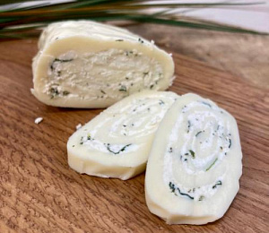 Сыр в рулете с творогом и зеленью, 150 г