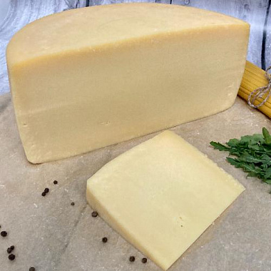 Сыр Пармезан 45%, выдержка 12 мес., 200г